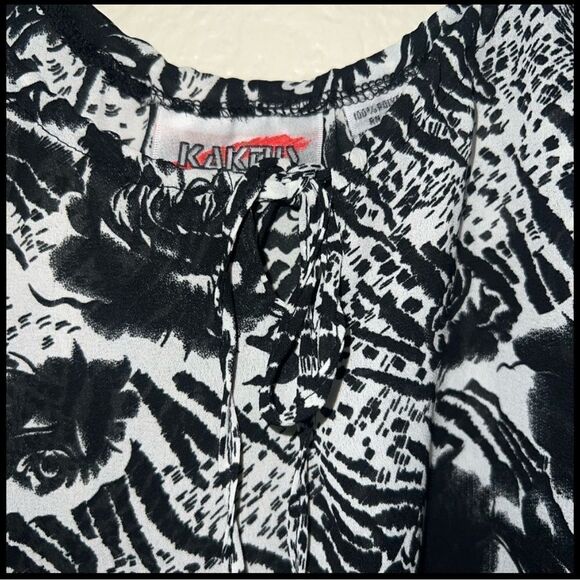 Black and White Patterned Women's Top - Picture 3 of 3